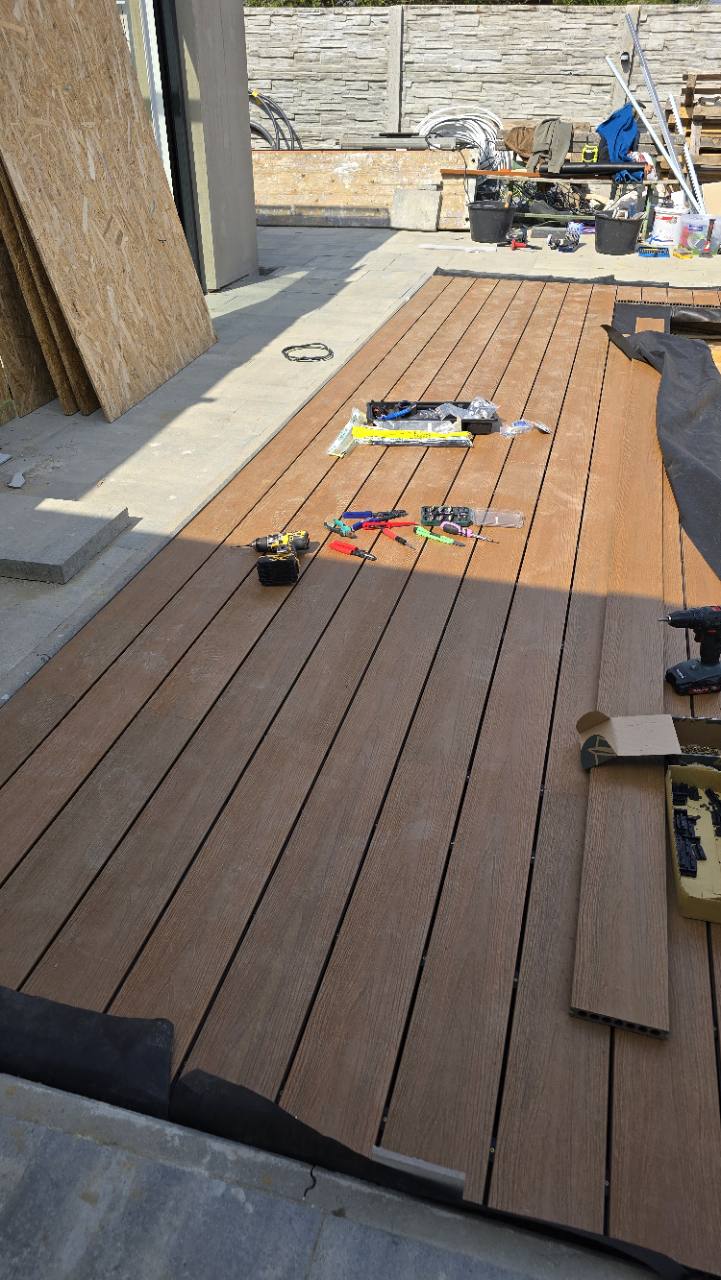 Detail realizácie WPC terasy na mieru